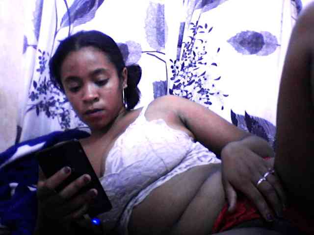 silviaLaBombe webcam