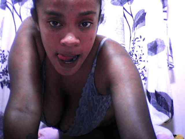 silviaLaBombe webcam