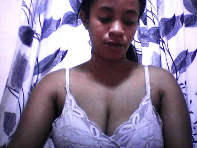 Modèle: silviaLaBombe