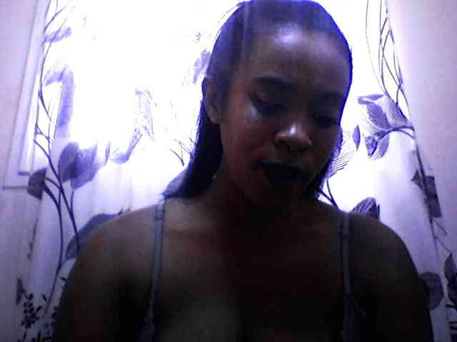 silviaLaBombe Live Webcam on BongaCams