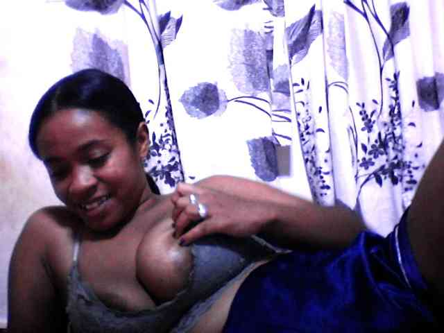 silviaLaBombe webcam