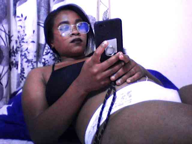 silviaLaBombe Live Webcam on BongaCams