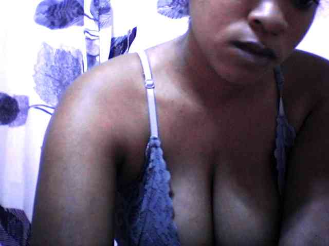 silviaLaBombe webcam