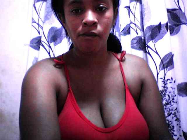 Modèle: silviaLaBombe