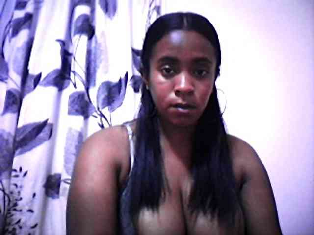 Model: Mayrah