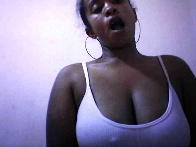 silviaLaBombe webcam
