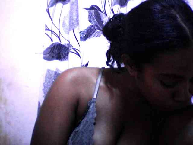 silviaLaBombe webcam