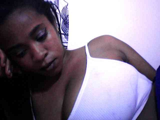 silviaLaBombe Live Webcam on BongaCams