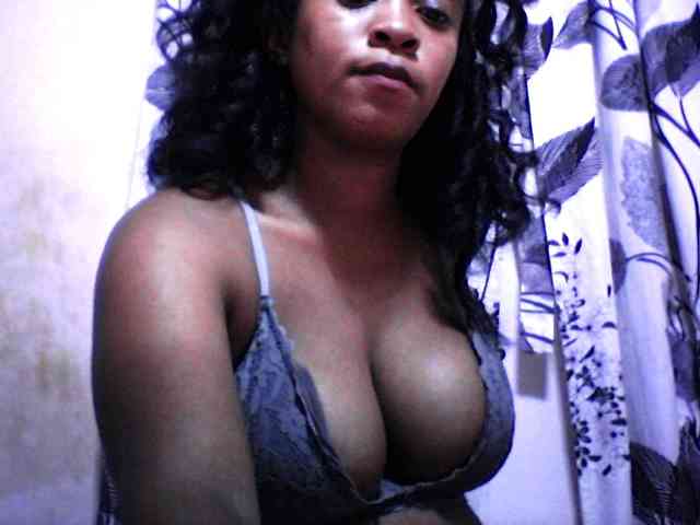 silviaLaBombe webcam