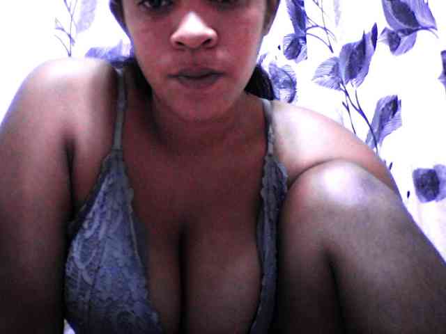 silviaLaBombe webcam