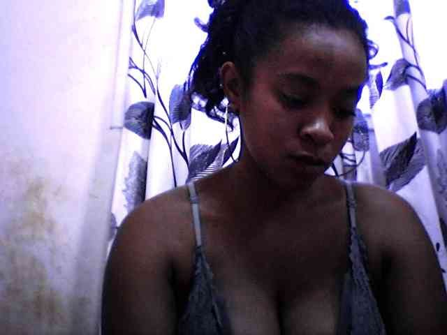 silviaLaBombe webcam