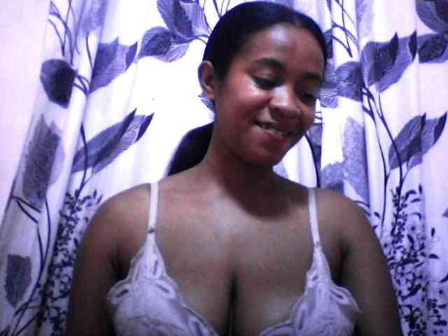 Modèle: silviaLaBombe