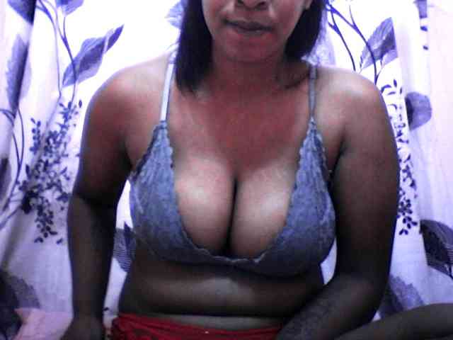 silviaLaBombe webcam