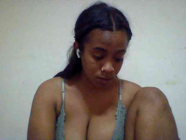 Model: Mayrah