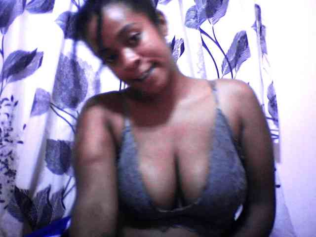 silviaLaBombe webcam