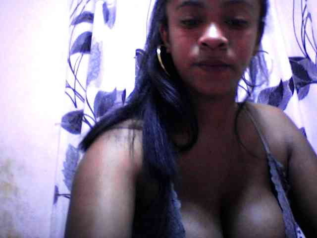 silviaLaBombe webcam