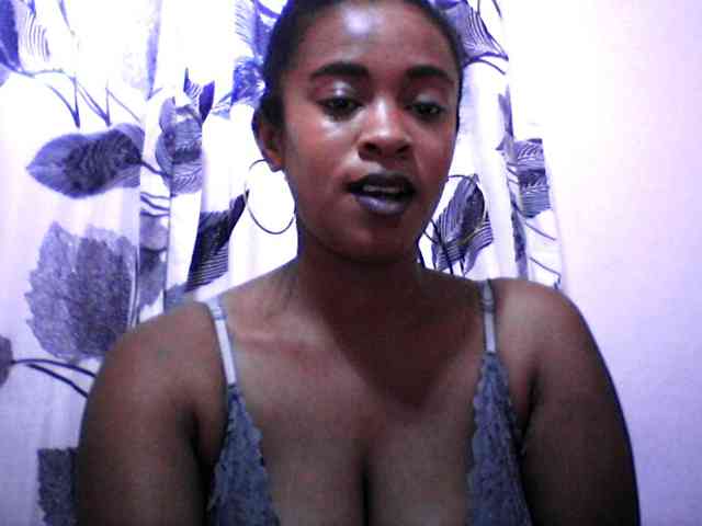 silviaLaBombe webcam
