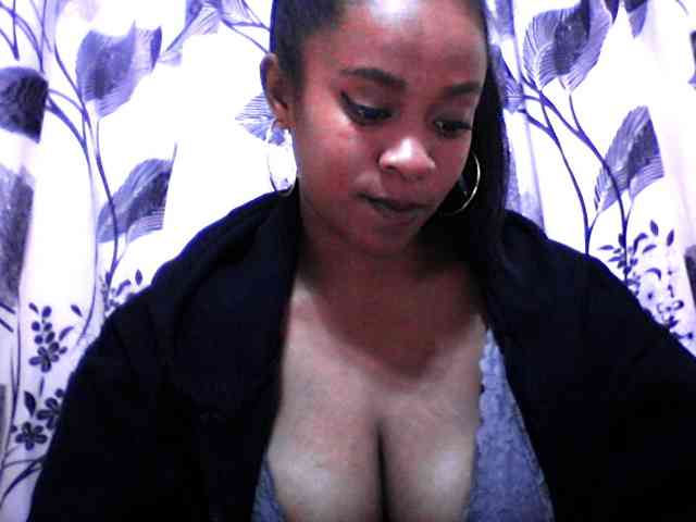 silviaLaBombe webcam