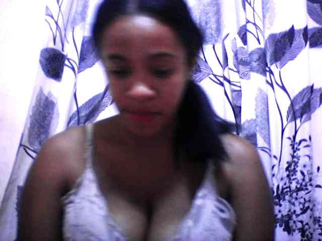 Modèle: silviaLaBombe