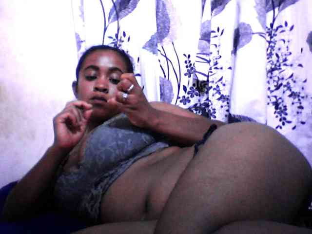 silviaLaBombe webcam