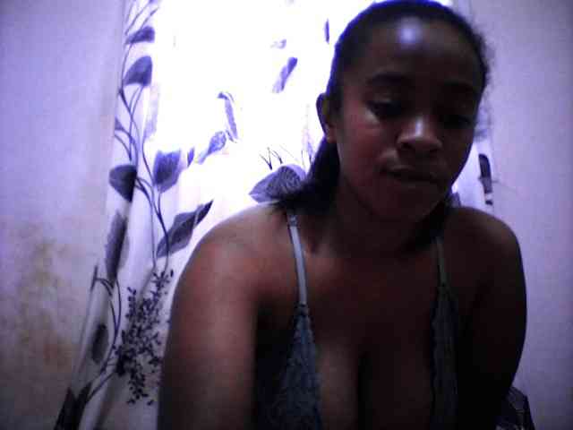 silviaLaBombe webcam