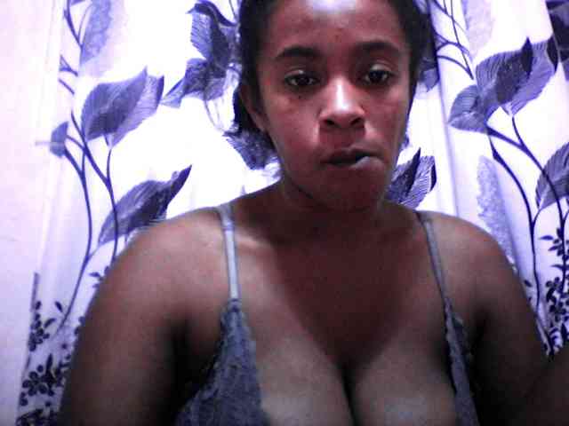 silviaLaBombe webcam