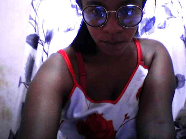 Modèle: silviaLaBombe