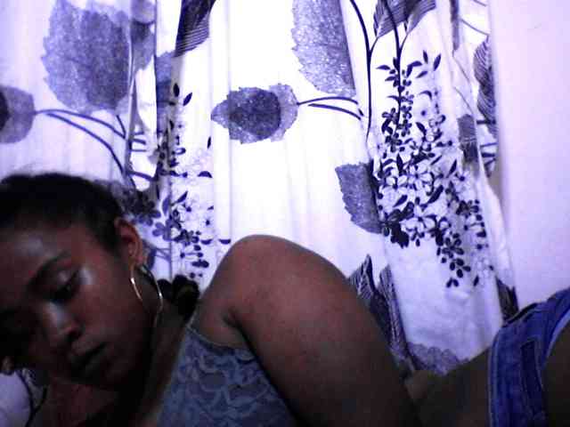 silviaLaBombe webcam