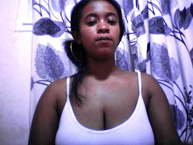 silviaLaBombe webcam