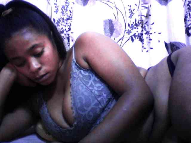 silviaLaBombe webcam