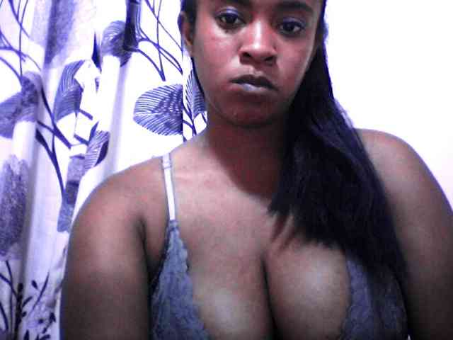 silviaLaBombe Live Webcam on BongaCams