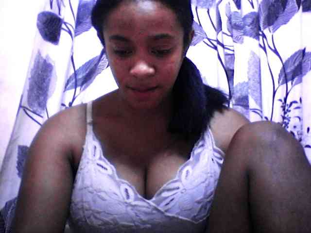 Modèle: silviaLaBombe