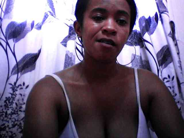 silviaLaBombe webcam