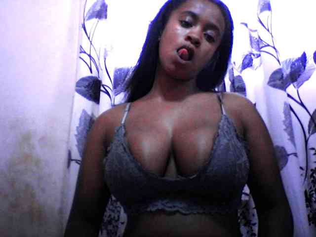 silviaLaBombe webcam