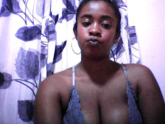 silviaLaBombe webcam