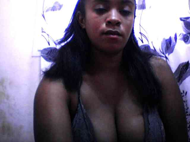 silviaLaBombe webcam