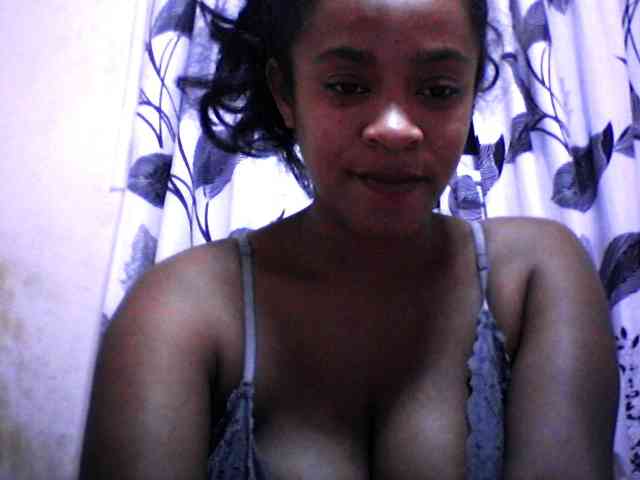 silviaLaBombe webcam