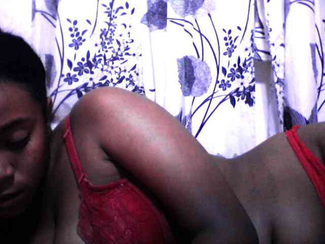 silviaLaBombe webcam