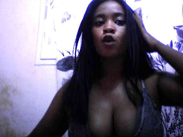 silviaLaBombe webcam