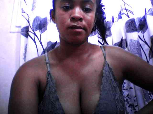 silviaLaBombe webcam