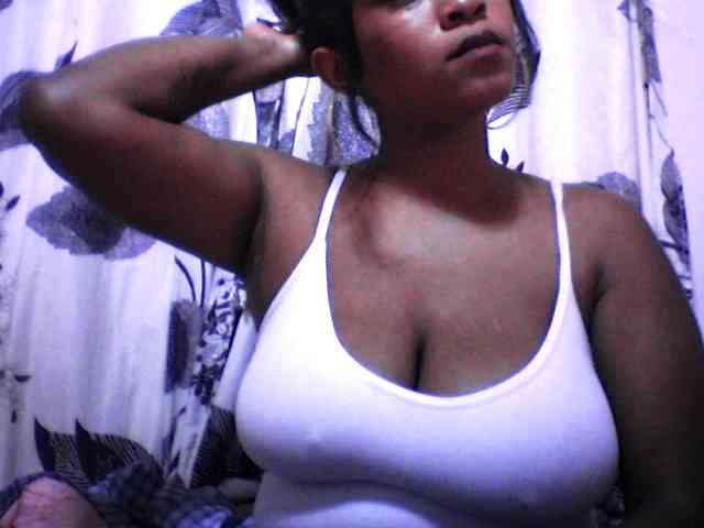 silviaLaBombe webcam
