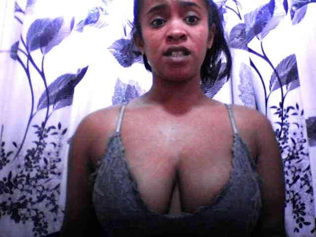 silviaLaBombe webcam