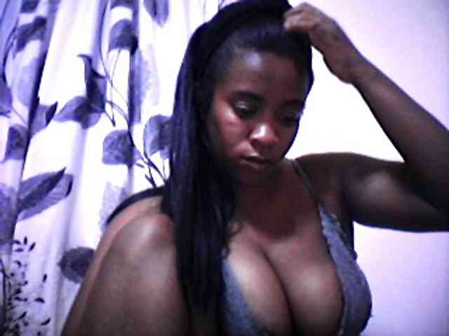 silviaLaBombe Live Webcam on BongaCams