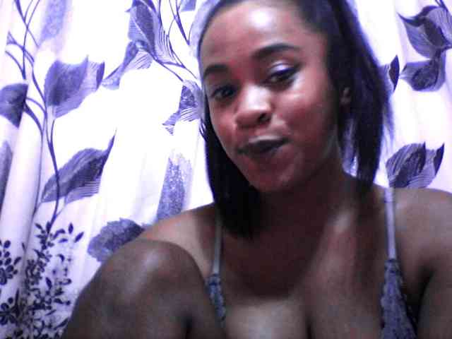 silviaLaBombe Live Webcam on BongaCams