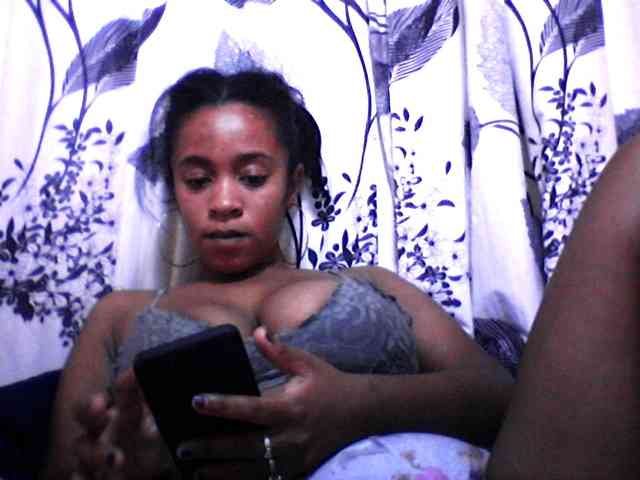 silviaLaBombe webcam