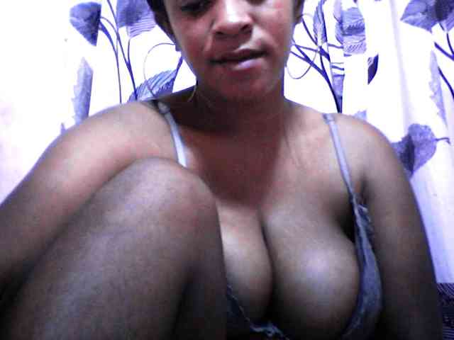 silviaLaBombe webcam