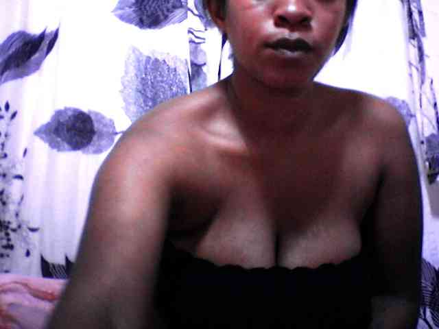 silviaLaBombe webcam