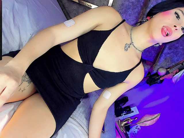 Gia21XXX live webcam show