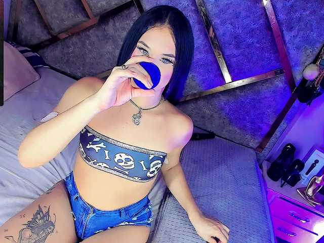 Gia21XXX live webcam show