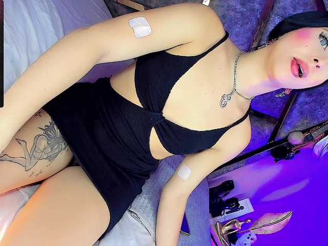 Gia21XXX live webcam show